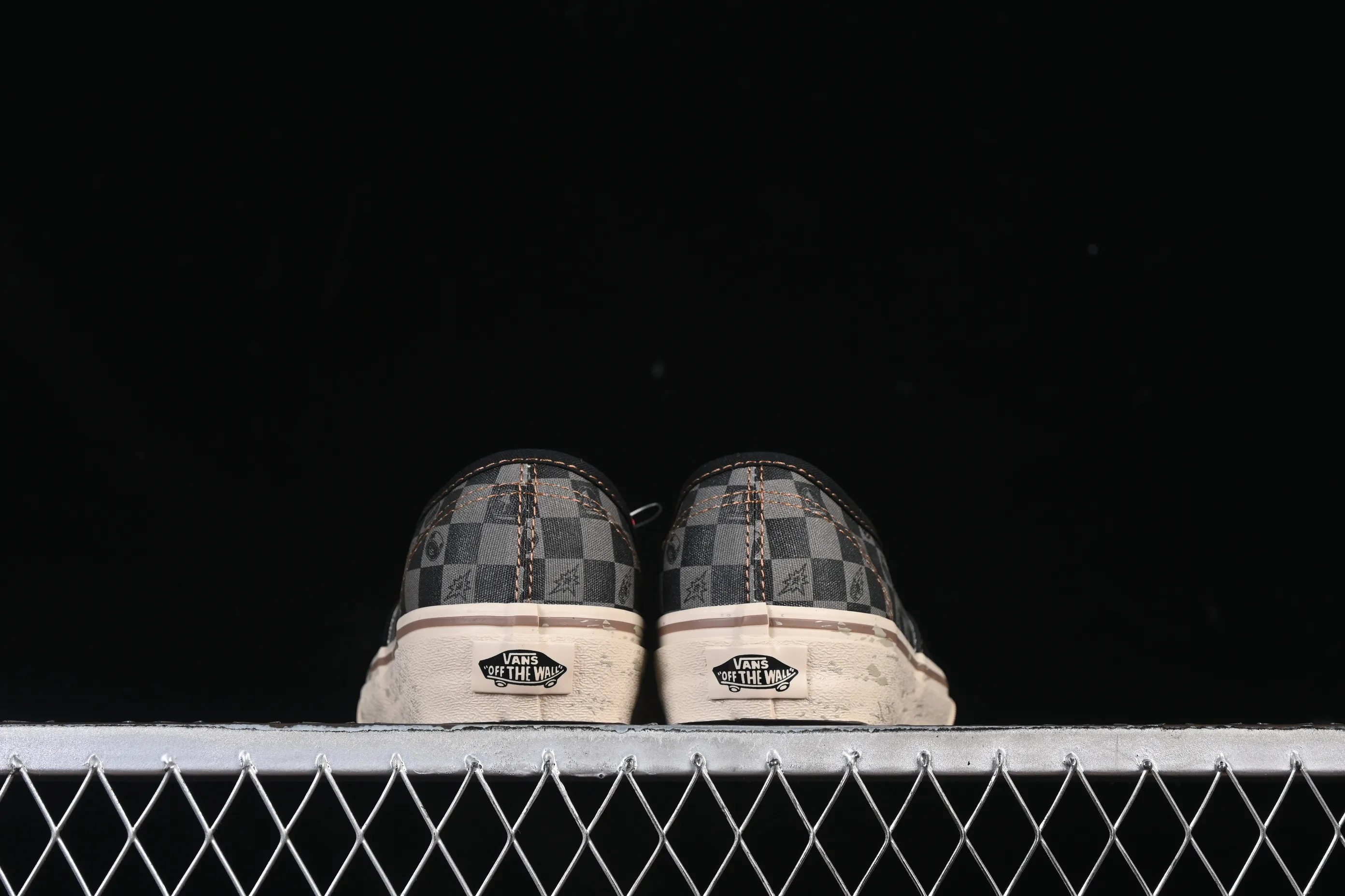All categories Vans Vans series Vans Low Vans low-top Vans Authentic Vans old checkerboard low-top casual skateboard shoes VN000EGAQ3Y